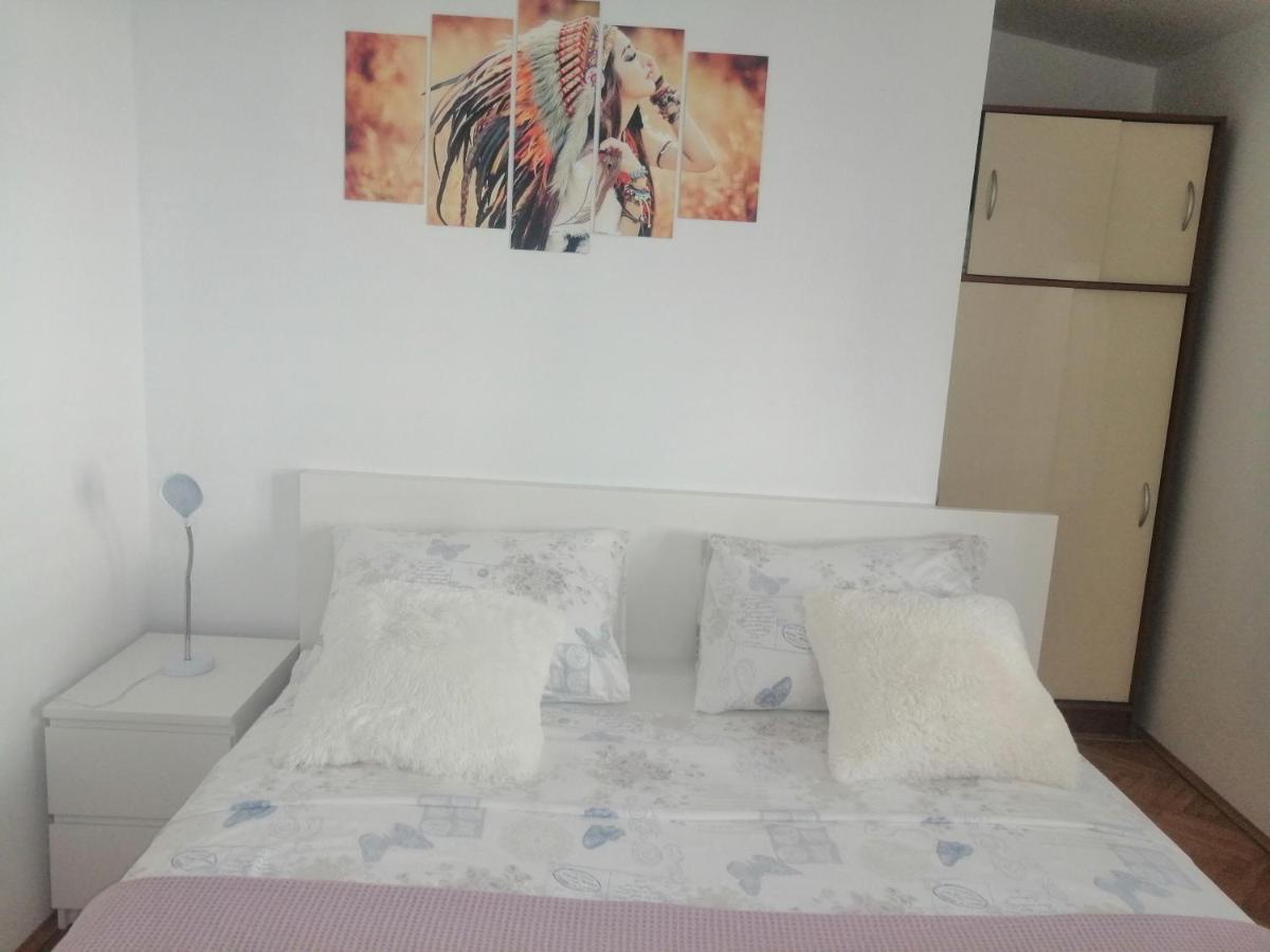 Ferienwohnung Apartman Ivo Baška Voda Exterior foto